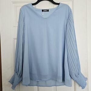 NWT Women's Blue Pleated Sleeve Top